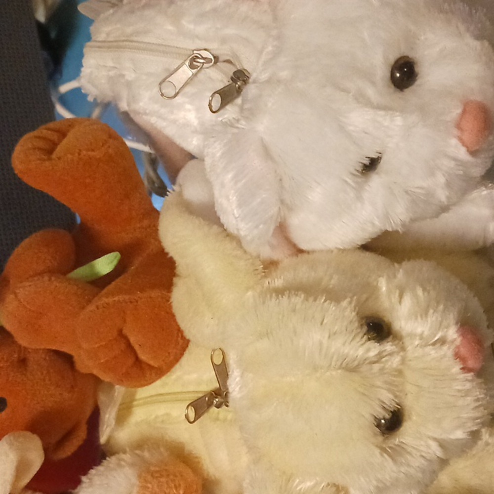 Stuff animals - Picture 3 of 3